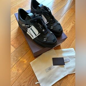 Men’s Valentino VLTN sneakers - 100% authentic